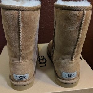 Brand New Classic Short Ugg Boots
